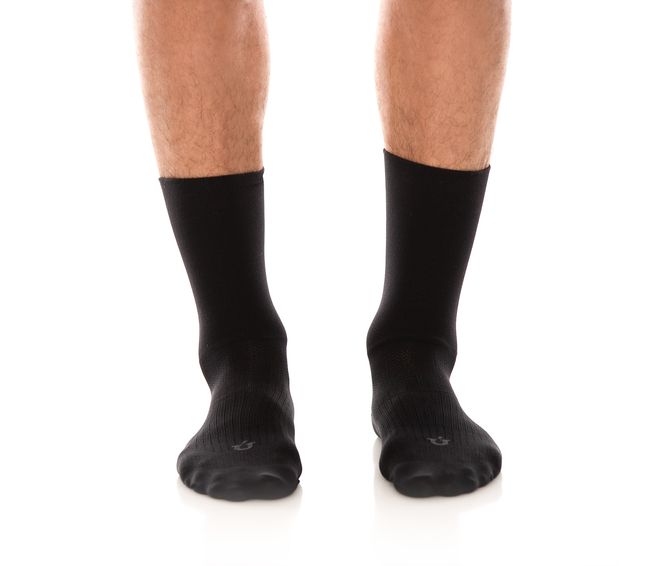 MEDIA-DEPORTIVA-CORTAS-COMPRESSION-NEGRO