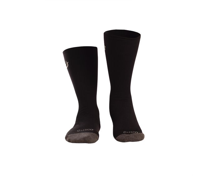 MEDIA-DEPORTIVA-CORTA-BLACK-MOUNTAIN-NEGRO